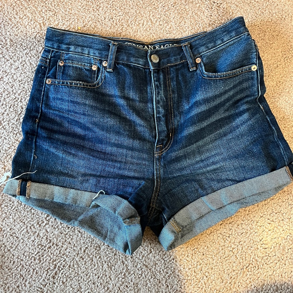 AE mom shorts